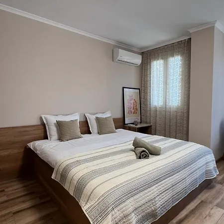 Modern & Elegant City Center Apartments Plovdiv Exterior photo