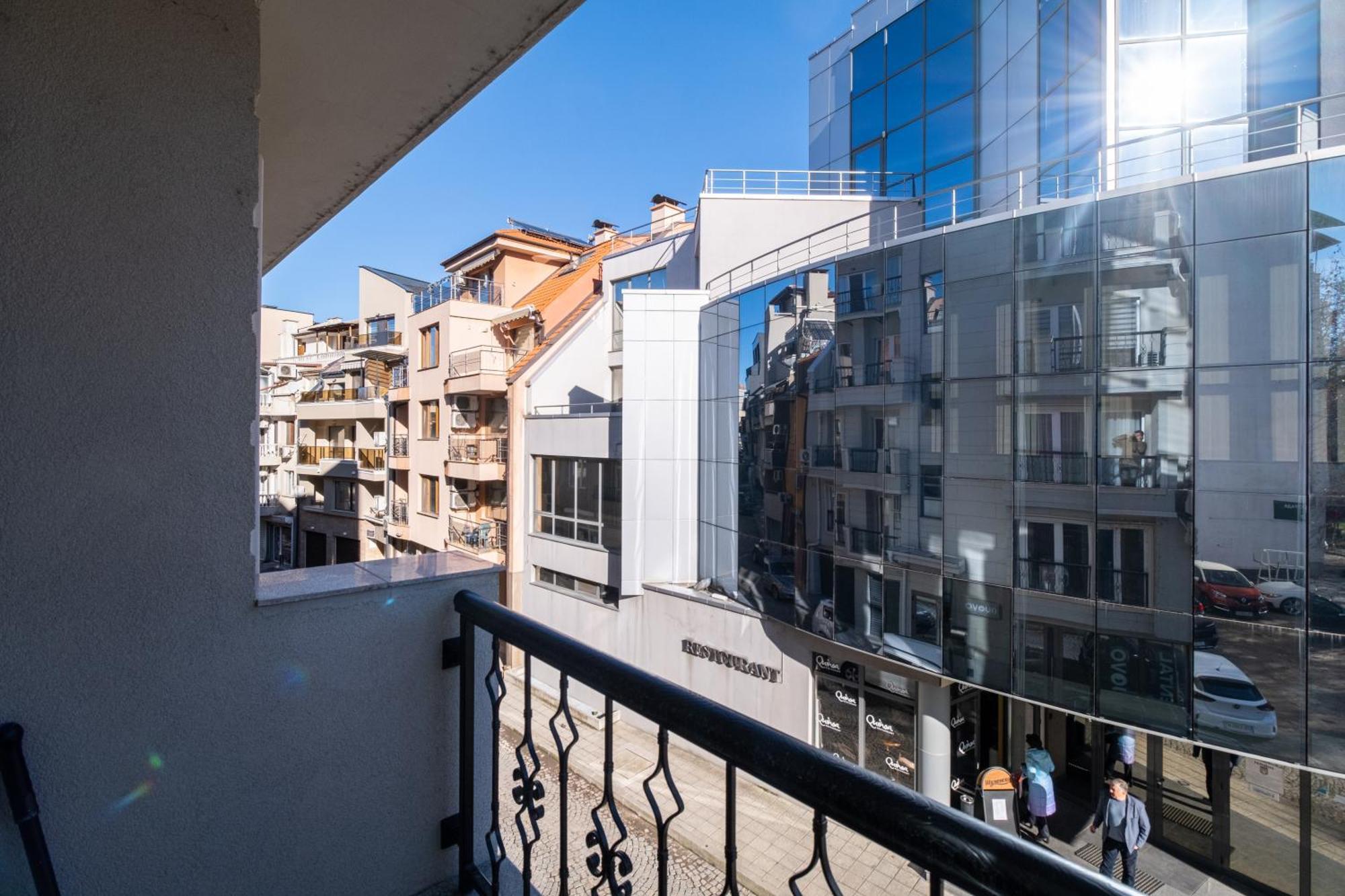 Apartment Modern & Elegant Center Plovdiv